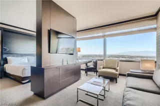 Photo #6: 2391181 Listing