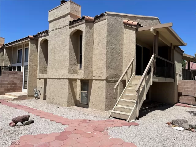 MLS: 2391217 Condo For Sale