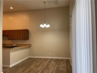 Photo #5: 2391217 Listing 