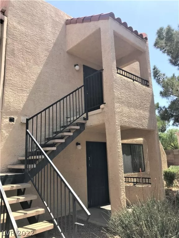 MLS: 2391227 Condo For Sale