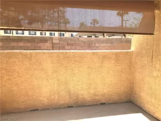 Photo #5: 2391227 Listing 