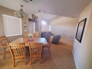 Photo #2: 2391245 Listing