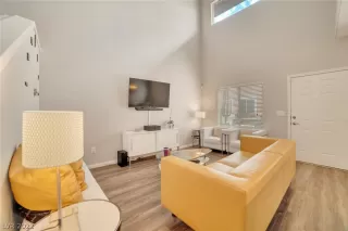 Photo #4: 2391393 Listing 