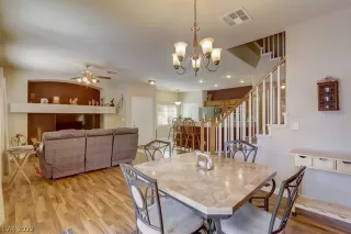 Photo #5: 2391394 Listing