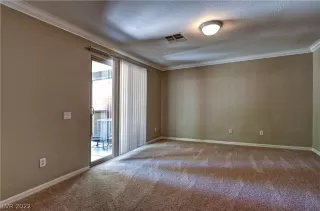 Photo #3: 2391417 Listing