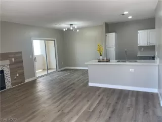 Photo #1: 2391472 Listing 