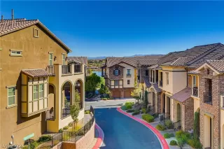 Photo #2: 2391479 Listing 