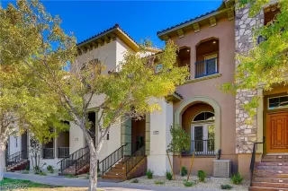 Photo #3: 2391479 Listing 