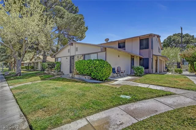 MLS: 2391501 Condo For Sale