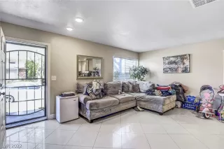 Photo #3: 2391501 Listing 