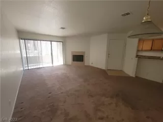 Photo #3: 2391522 Listing 