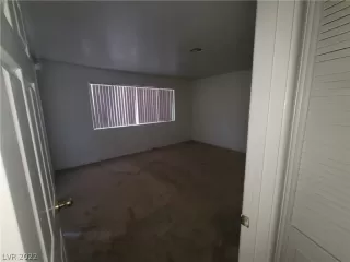 Photo #6: 2391522 Listing 