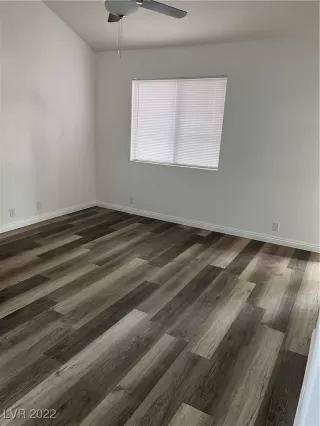 Photo #1: 2391538 Listing 