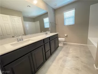 Photo #6: 2391558 Listing 