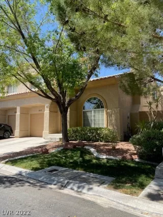 Photo #2: 2391569 Listing 