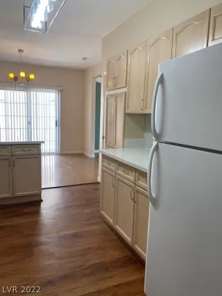 Photo #3: 2391569 Listing 