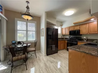 Photo #1: 2391640 Listing