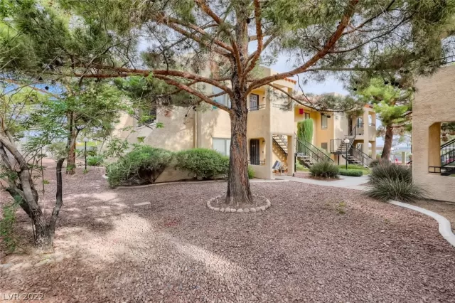 MLS: 2391642 Condo For Sale