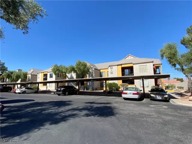 MLS: 2391655 Condo For Sale