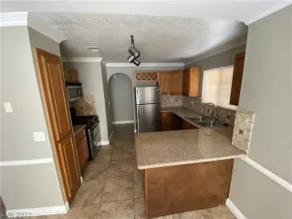 Photo #6: 2391655 Listing 