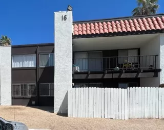 Photo #3: 2391659 Listing 