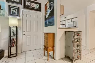 Photo #2: 2391664 Listing