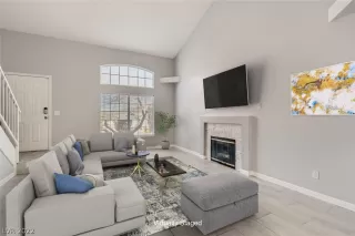 Photo #1: 2391672 Listing 