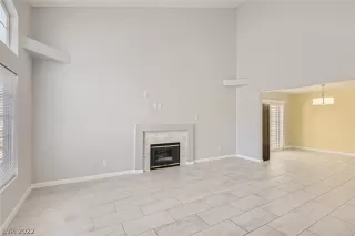 Photo #4: 2391672 Listing 