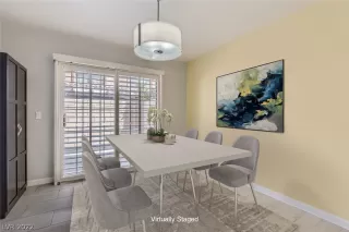 Photo #5: 2391672 Listing 