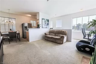 Photo #4: 2391719 Listing 