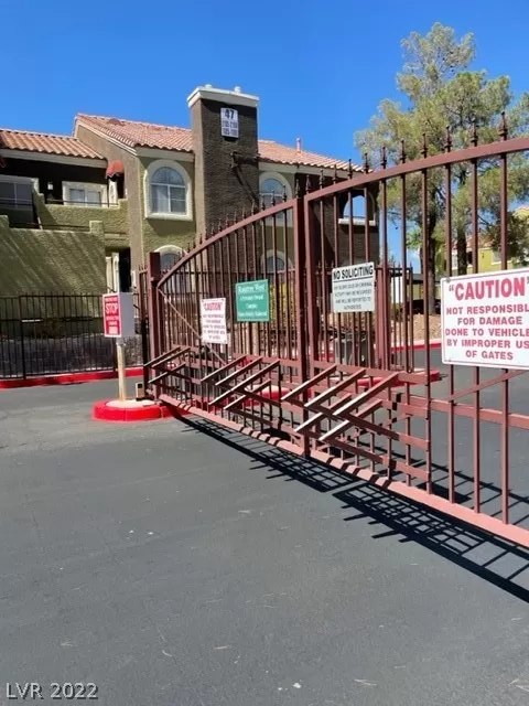 MLS: 2391742 Condo For Sale