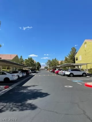 Photo #1: 2391742 Listing