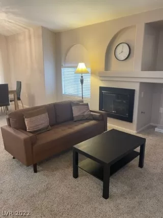 Photo #5: 2391742 Listing