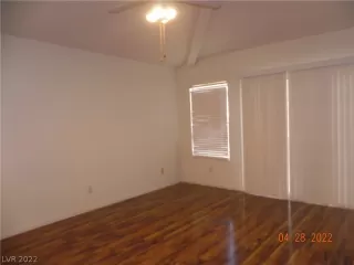 Photo #4: 2391749 Listing 