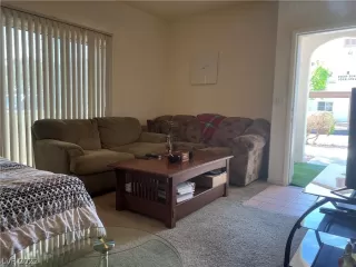 Photo #3: 2391772 Listing