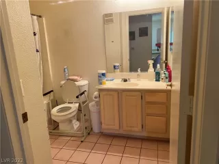 Photo #5: 2391772 Listing