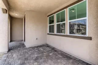 Photo #3: 2391785 Listing