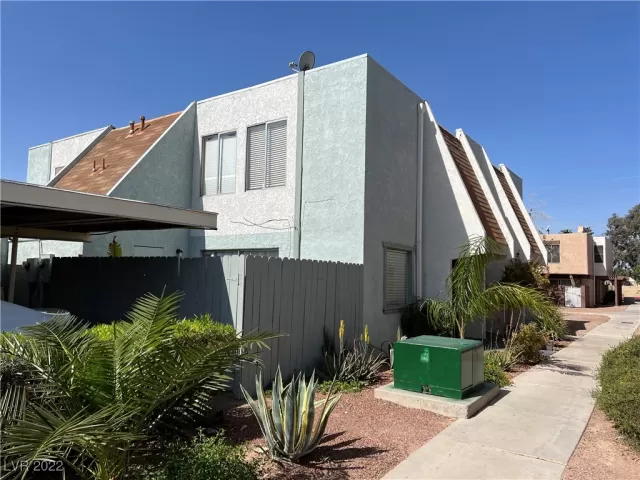 MLS: 2391795 Condo For Sale