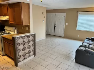 Photo #4: 2391795 Listing 