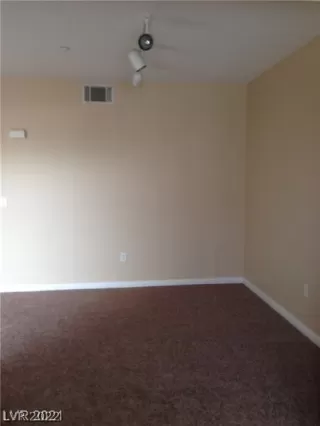 Photo #4: 2391807 Listing