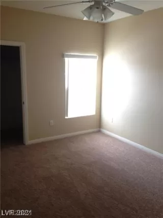 Photo #5: 2391807 Listing