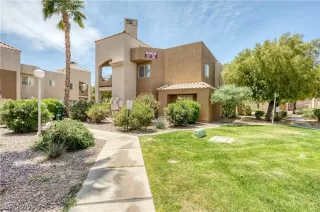 Photo #5: 2391816 Listing