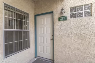 Photo #2: 2391834 Listing 