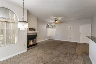 Photo #4: 2391834 Listing 