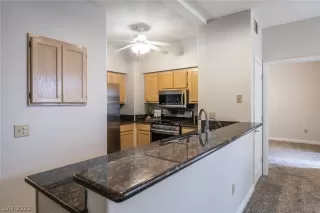 Photo #6: 2391834 Listing 