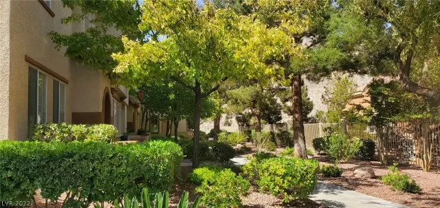 MLS: 2391863 Condo For Sale