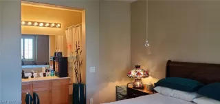 Photo #5: 2391863 Listing