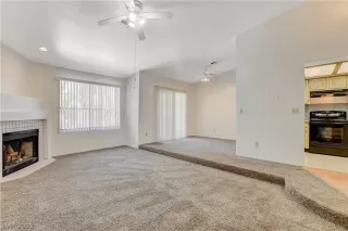 Photo #5: 2391883 Listing 