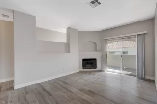 Photo #2: 2391890 Listing 