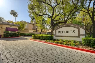 Photo #1: 2391932 Listing